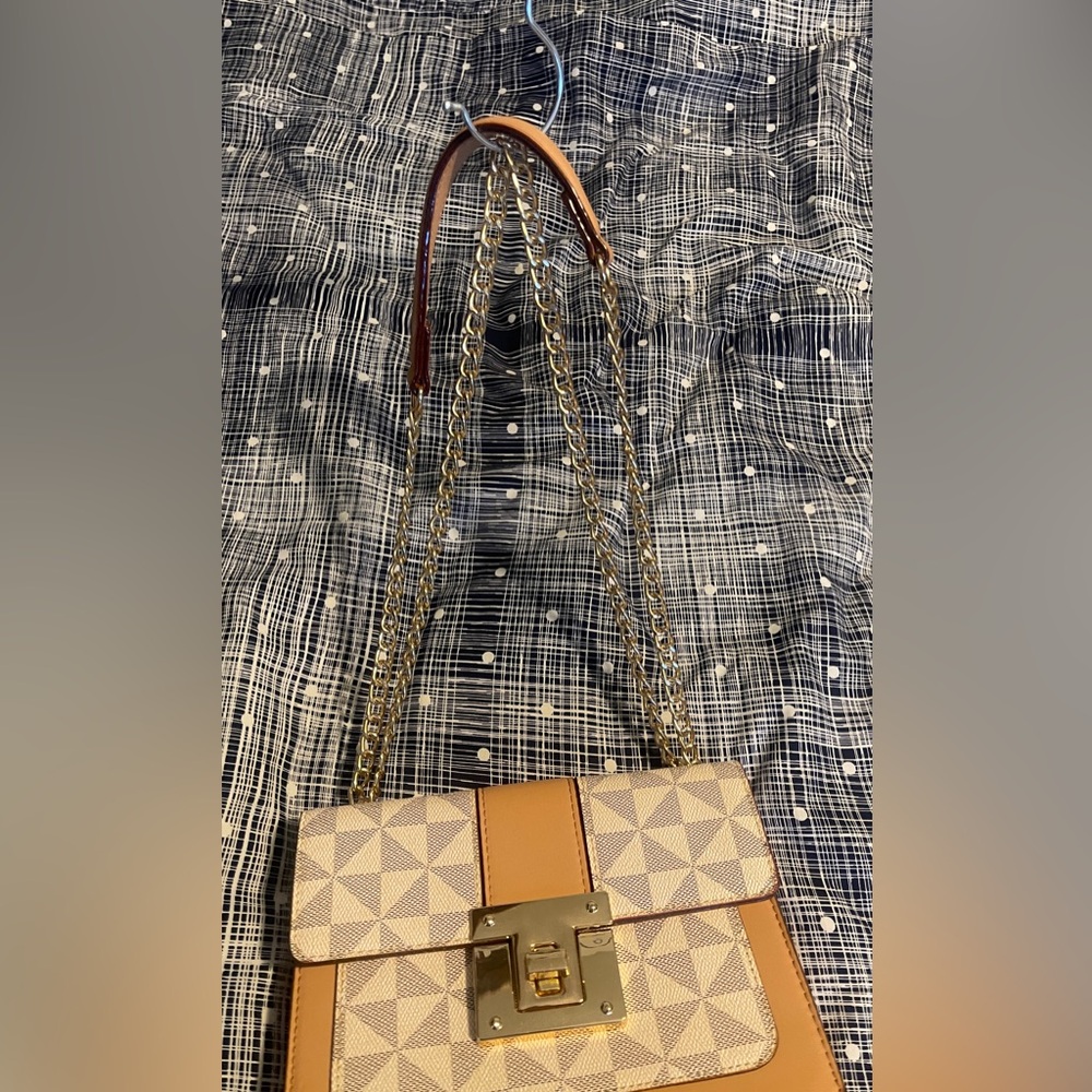 Luxury Copy Messenger Handbags For Women - Picture 5 of 5